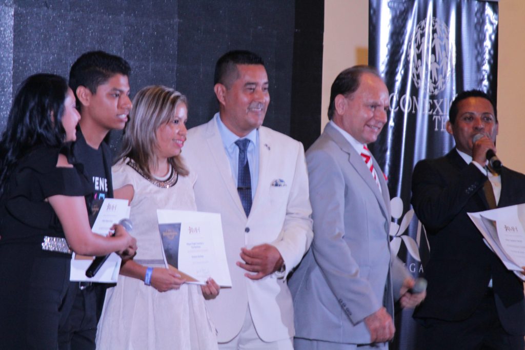 Miguel y Tita Convención MH Mega Health 2