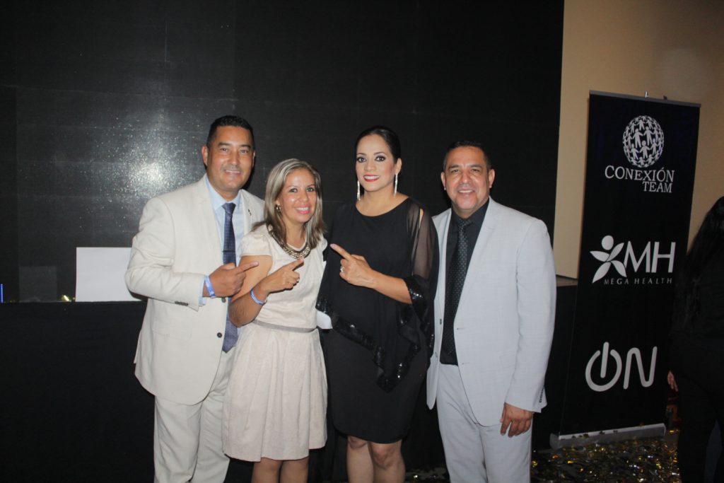 Miguel y Tita Convención MH Mega Health 5